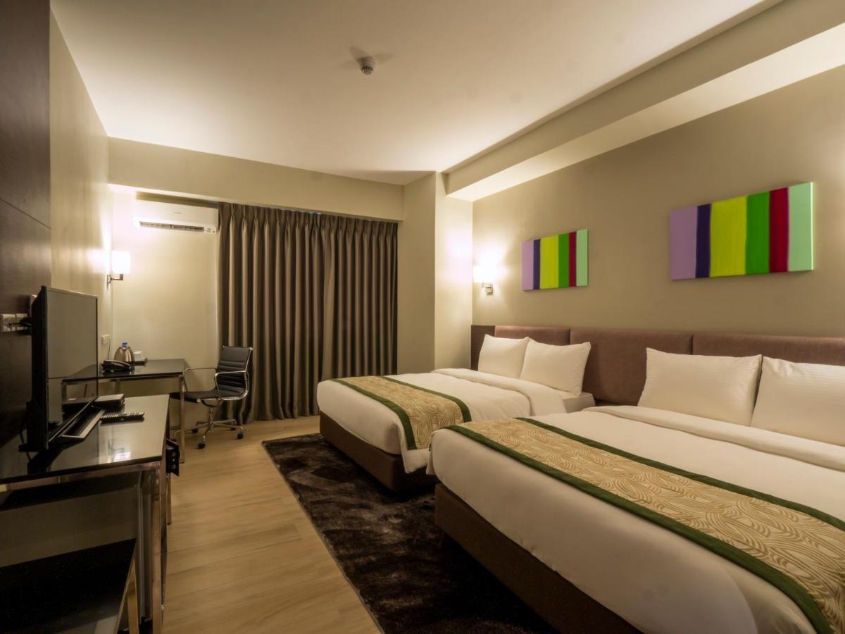 Sequoia Hotel Manila Bay Paranaque City Exteriör bild
